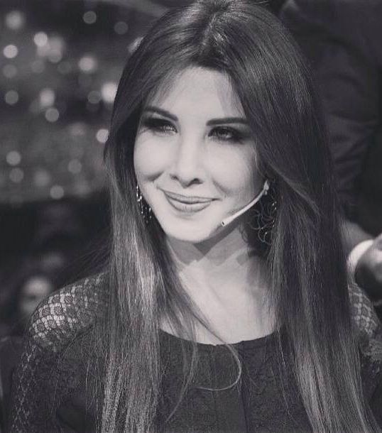 نانسي عجرم متألقة بالشعر المالس