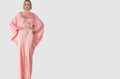 تالقي باجمل موديلات القفاطين من متجر Saks Fifth Avenue