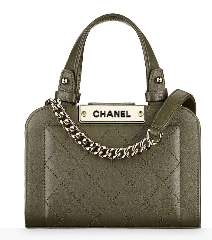 حقيبة CHANEL shopping tote بالحجم الصغير من مجموعة كروز 2017