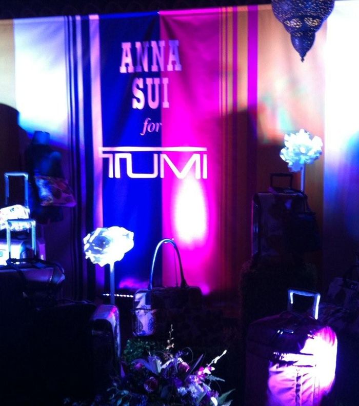 تعاون Tumi مع Anna Sui للمرّة الثانية