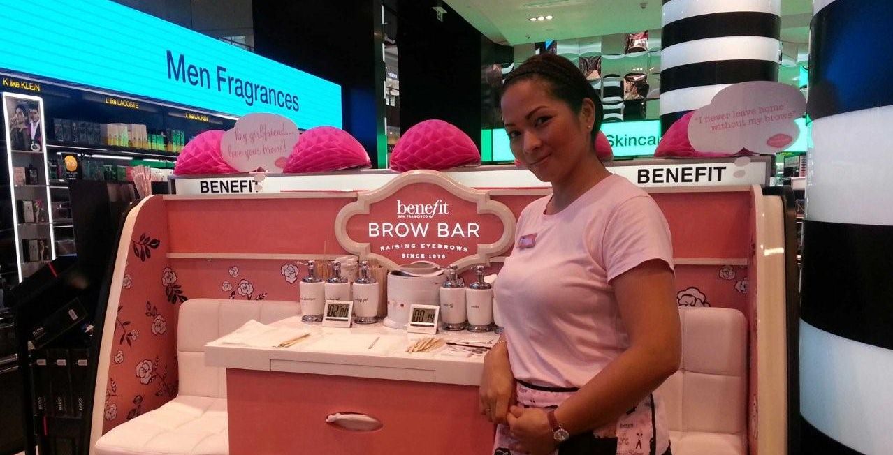 "Brow Bar"دليلك لحاجبين رائعين 