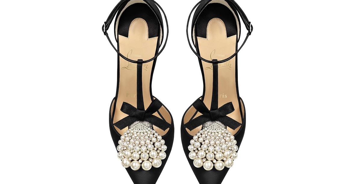 حذاء كريستيان لوبوتان مع العقدة واللآلئ من مجموعة Black Tie