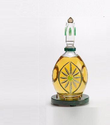 عطر Crystal Green Stone من عطور M.Micallef