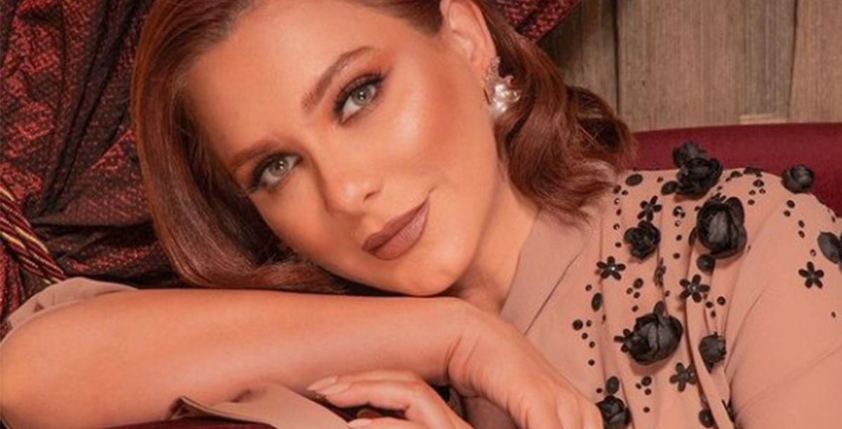 سلاف فواخرجي تفقد بصرها موقتًا وتتعرض لإصابات بالغة