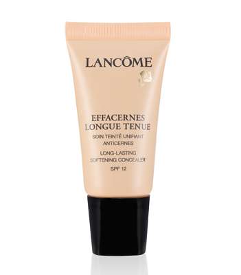 Effacernes Longue Tenue لإخفاء الهالات السوداء