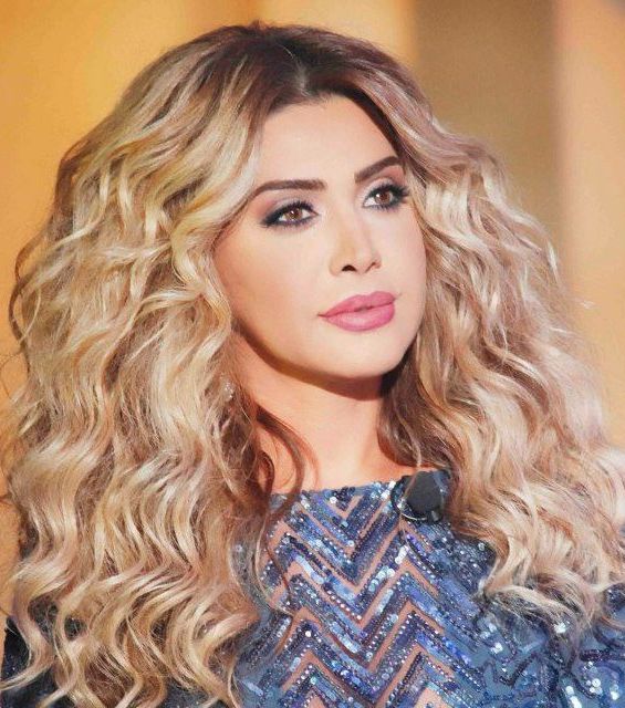 ماكياج مميّز خلال لقائها الرمضاني العام الفائت