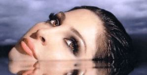 إليسا تعتمد الـWet Look