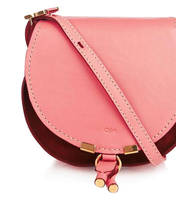 اعتمدي موضة شنط الـ Flap Bag من كلوي