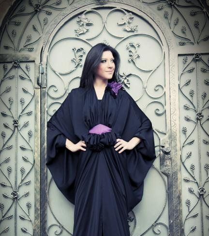 تألقي بعبايات Rouge Couture