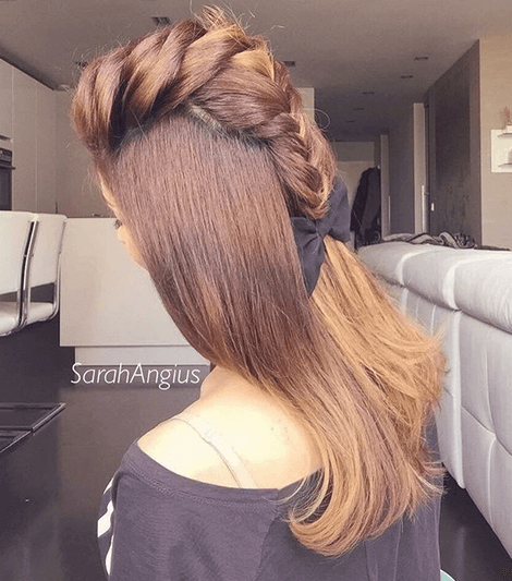 سارة أنغيس تعتمد ضفيرة النصف رفعة