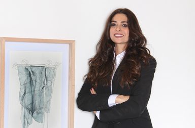 المصممة السعودية هنيدة صيرفي 