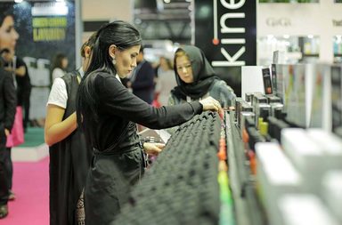 ياسمينة في معرض Beautyworld Middle East 