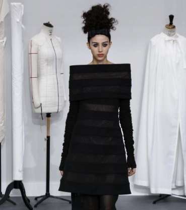 اليك ابرز اطلالات دار CHANEL خلال اسبوع الازياء الراقية الباريسي