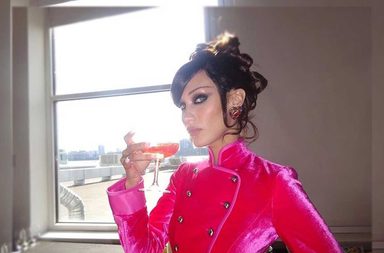 صيحات تجميل تجعل النجمات اكبر من اعمارهن الحقيقية