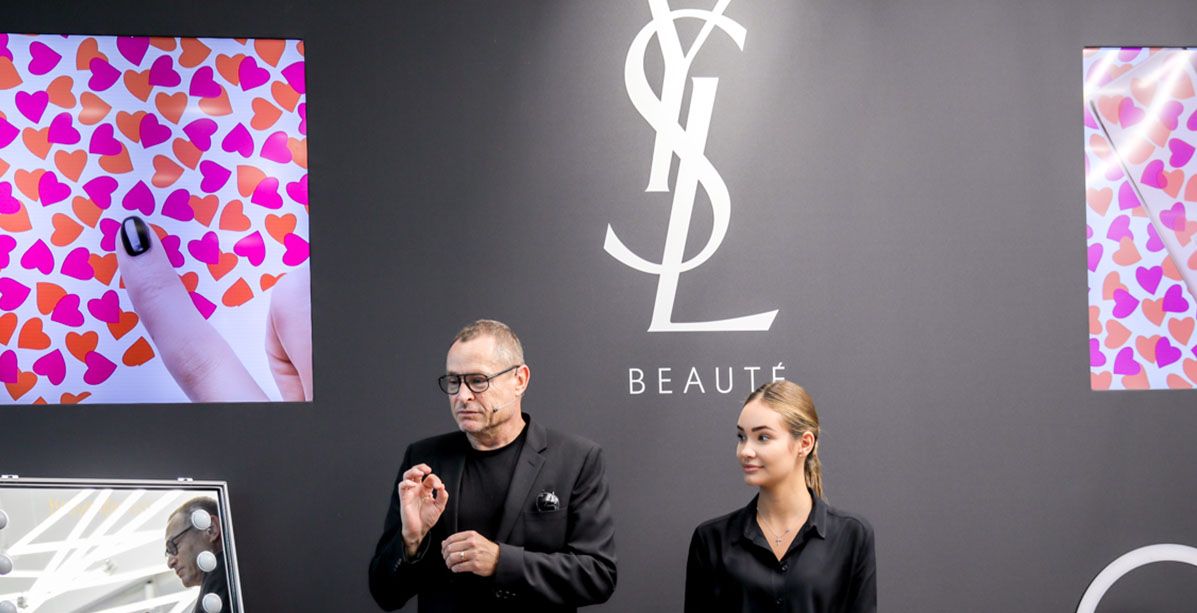 ياسمينة تلتقي مدير قسم التجميل العالمي لماكياج YSL Beauty توم بيشو