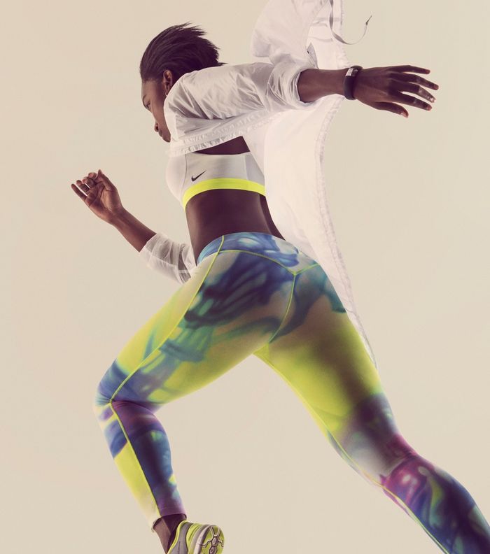 إليك بنطال الـLava الجميل من تصاميم Nike لربيع 2015