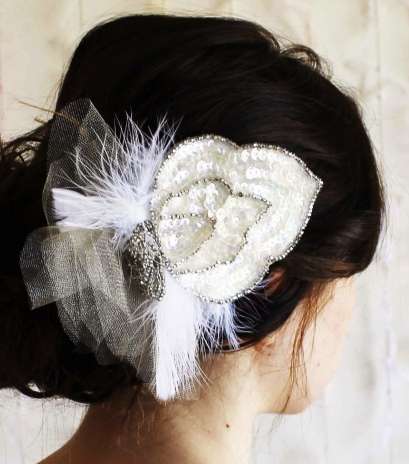 أكسسوار على شكل ورقة الشجر تزيّن تسريحة شعرك