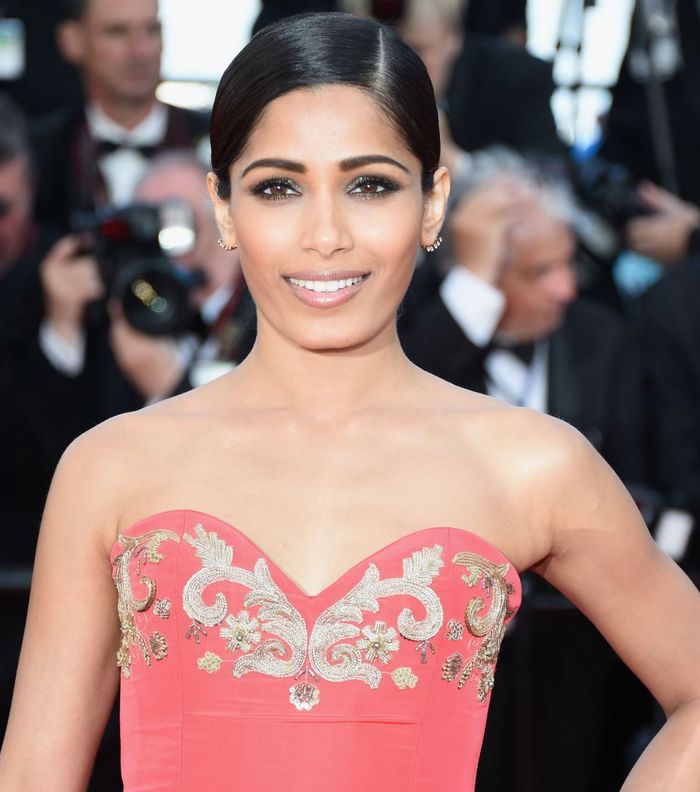 تألقي بالمكياج الدخاني