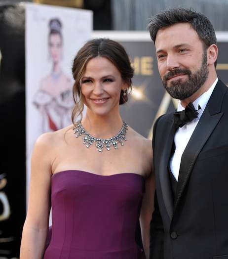 النجم بن أفليك وزوجته جينيفر غارنر في حفل توزيع جوائز الأوسكار 2013