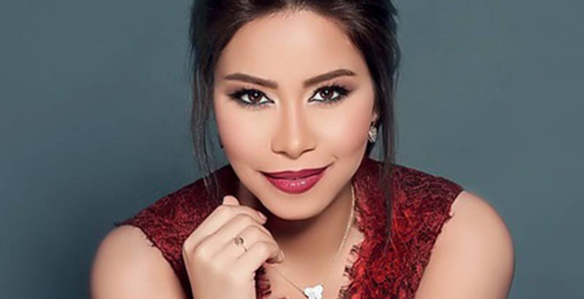 من أول ألبوم غنائي حتّى اليوم...تغيّر كبير في إطلالة شيرين عبد الوهاب!