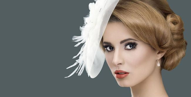 خطوات ماكياج أساسيّة لتسريحة شعر العروس القصير