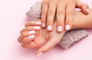اسباب تقشر الأظافر