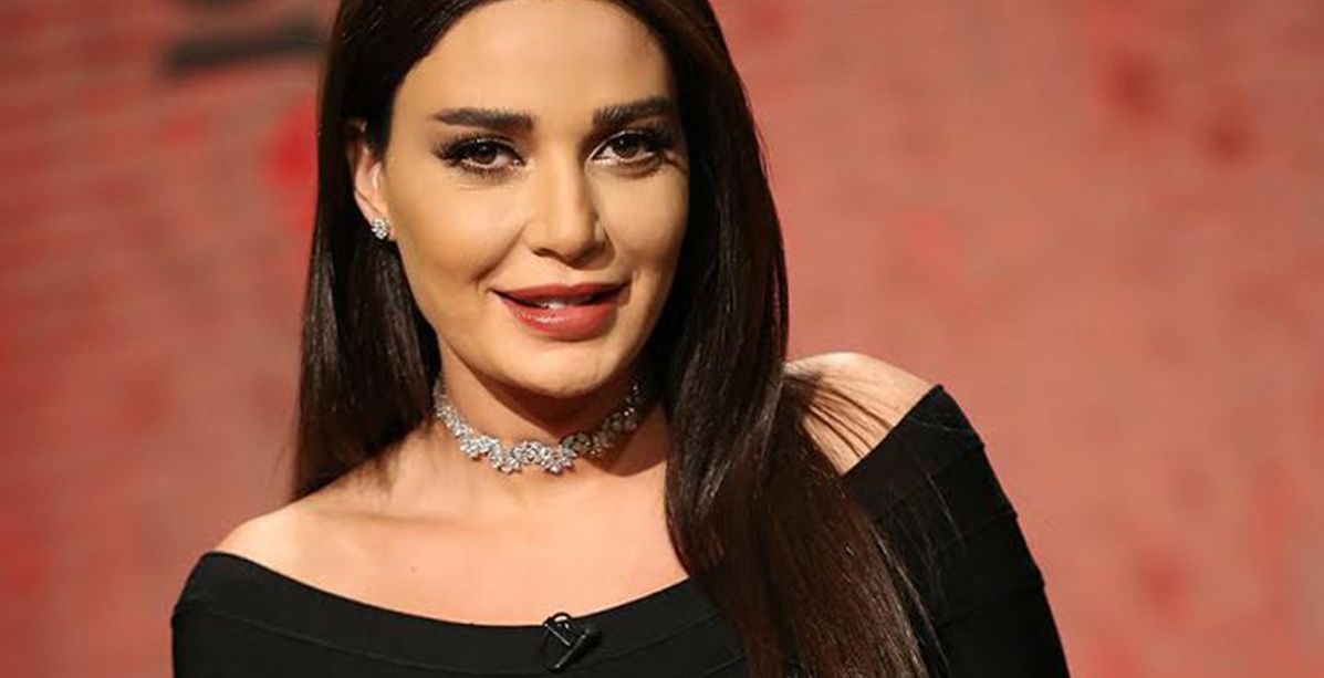 سيرين عبد النور تفاجئ الجمهور بجمالها ونضارتها بعد الولادة بساعات قليلة!