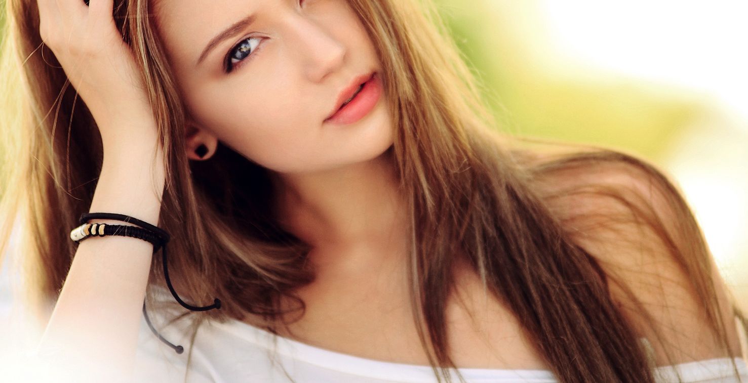 افضل خلطات طبيعية لتنعيم الشعر