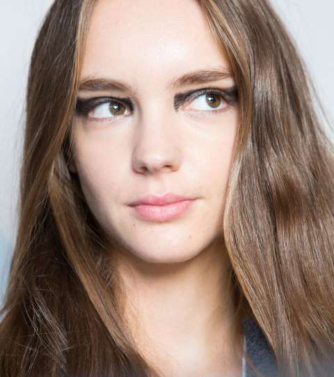 الآيلاينر الغرافيكي المربّع مع Emilio Pucci