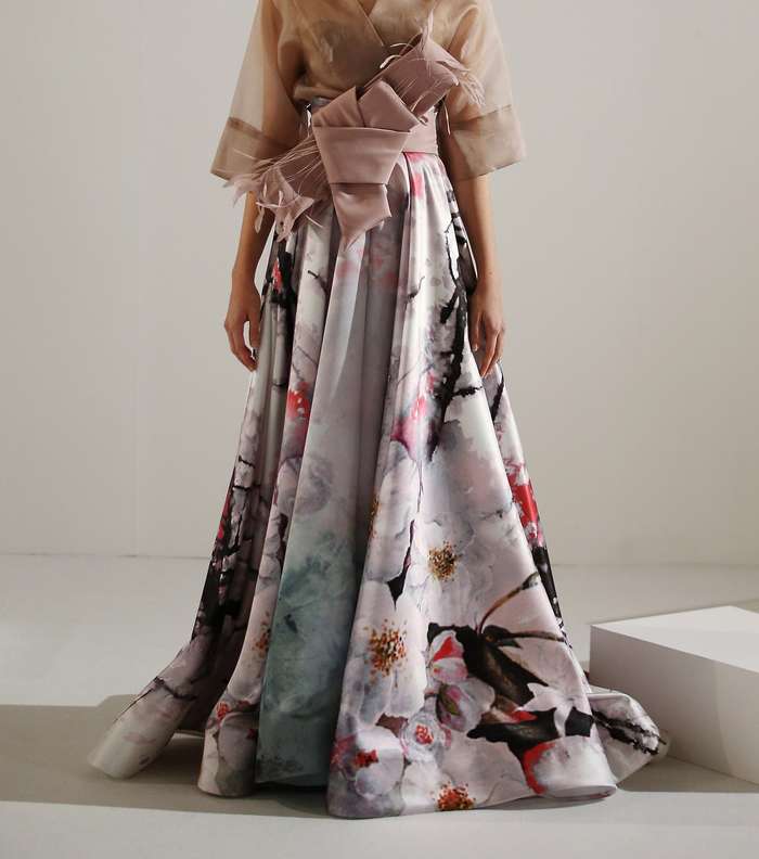 فساتين ايليو ابو فيصل من اليوم الثاني من فاشن فوروورد