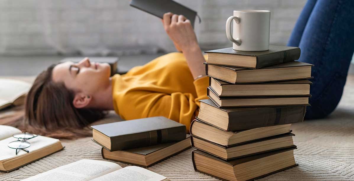 كتب لكتابات عربيات لدعم المراة