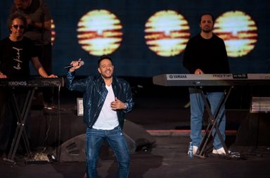 لأول مرة عمرو دياب وحمد حماقي في حفل واحد في موسم الرياض