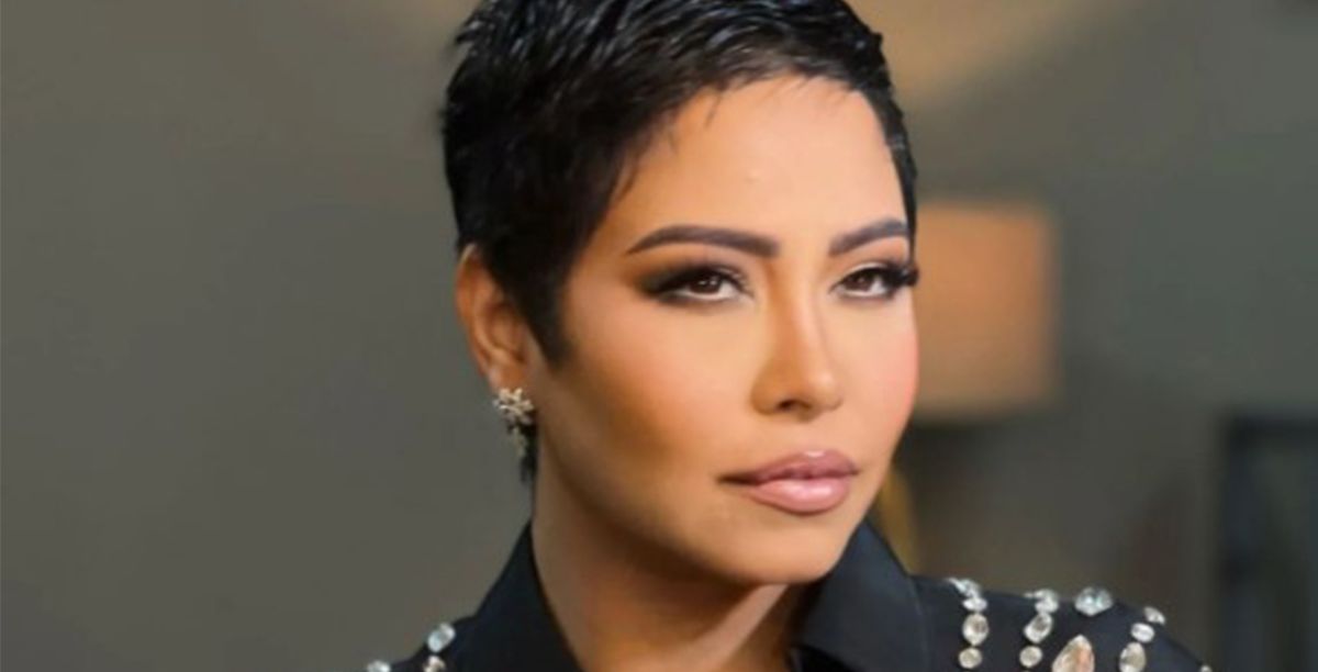 شيرين عبد الوهاب تنهار بالبكاء في الكويت