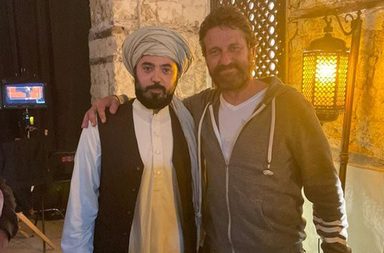 "قندهار" أول فيلم هوليوودي يصور في العُلا من بطولة النجم الأمريكي جيرارد باتلر