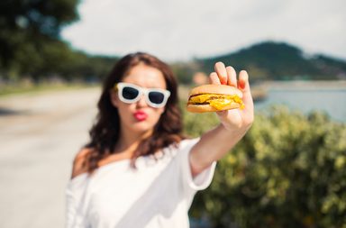 السعرات الحرارية الموجودة في اشهر الوجبات السريعة