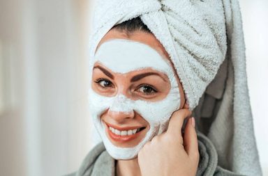 إستعمال الزبادي للوجه